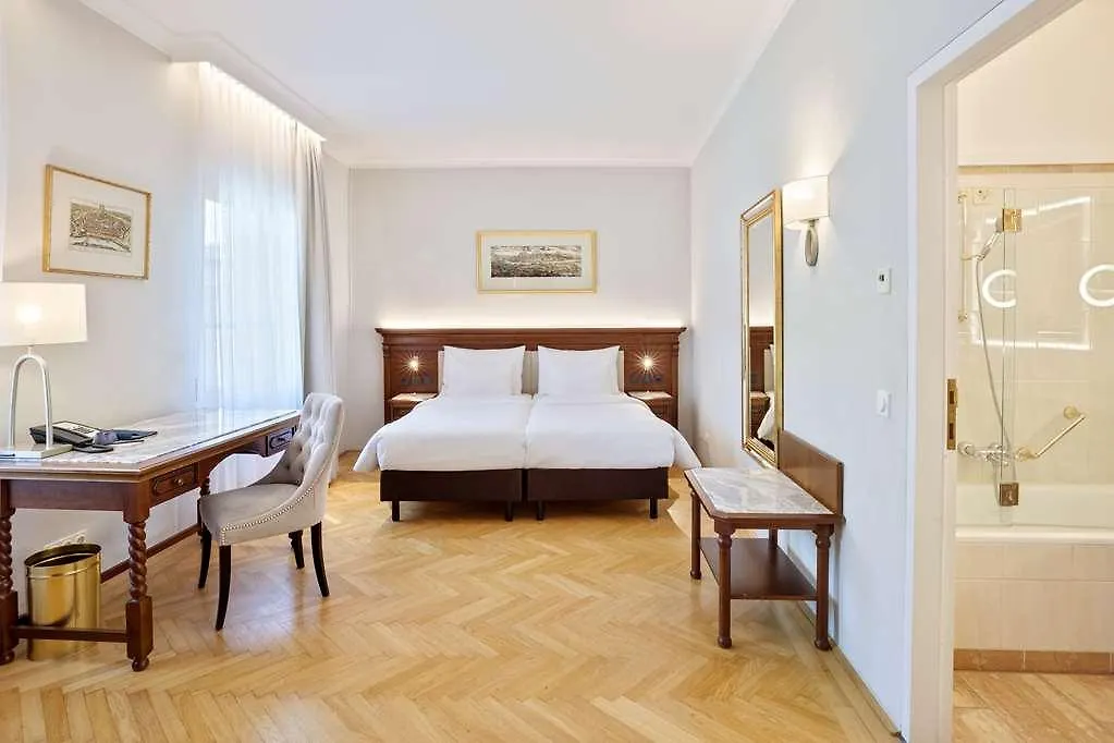 Radisson Blu Hotel Altstadt. Salzburg